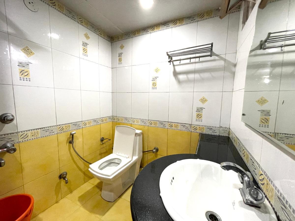 Hotel Prince ! Nainital Mall Road-Prime-Location In-Front-Of-Naini-Lake Hygiene-And-Spacious-Room Dış mekan fotoğraf