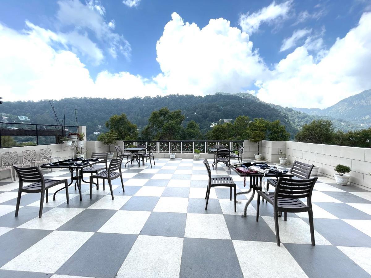 Hotel Prince ! Nainital Mall Road-Prime-Location In-Front-Of-Naini-Lake Hygiene-And-Spacious-Room Dış mekan fotoğraf